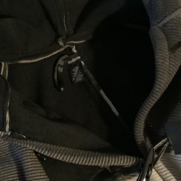 Checkered Cape O/S NWOT - Picture 3 of 4